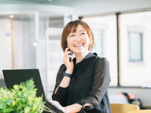 日本キャリアグループ株式会社 PR・人事／未経験OK／年休120日／女性活躍／転勤なし