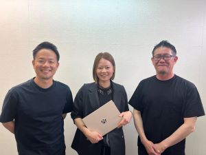 ＣＵホールディングス株式会社 経理（管理職）／年休125日／残業月10h以下／フレックス制