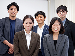 セキ株式会社【スタンダード市場】 印刷物の発注事務／渋谷区勤務／土日祝休み／月給26万円～