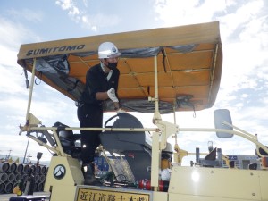 近江道路土木株式会社(昭建グループ) 重機オペレータ／平均年収650万円／賞与6カ月超（昨年実績）