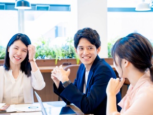 サーガ株式会社／ローズゴルフクラブ・THE ROSE VILLAGE 大型エンタメ施設の運営（総合職）未経験OK・月給25万円以上