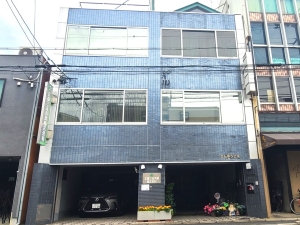 京都三友青果株式会社(京都三友青果ホールディングス) 事務総合職／未経験歓迎／月給27万円／年休122日／面接1回
