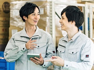 株式会社シルバーライフ【スタンダード市場】 物流倉庫の管理者／未経験歓迎／月給30万円～／夜勤なし
