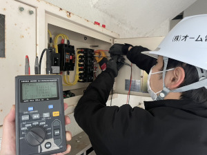 株式会社オーム電気 電気設備スタッフ／未経験歓迎／年休133日／残業月15h程度