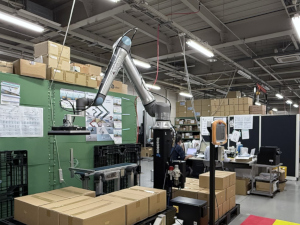 カンタム・ウシカタ株式会社 レーザー・ロボットの営業職／年俸800万円可／年休126日
