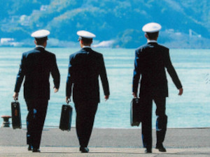 海上保安庁 管制課程（海上保安学校）／海の管制官へ／採用予定約20名