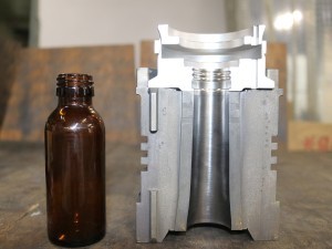 株式会社大久保製壜所 チョコラBB等ガラス瓶の技術職／未経験歓迎／月給最大30万円