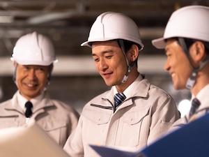 株式会社フェニックス 内装施工管理職／月給50万円以上／年収1200万円以上も可能