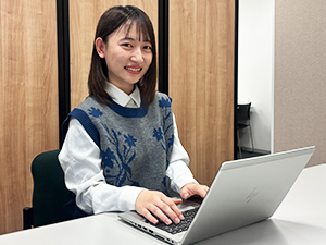 グローバルデザイン株式会社 営業事務／年休122日以上／土日祝休み／賞与実績3ヶ月分