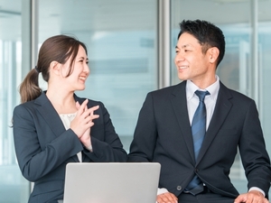 株式会社夢屋 経理・総務職／年間休日131日／月給40万円／残業10H以内