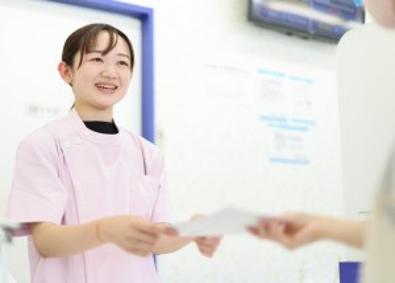 株式会社グラム 調剤事務／未経験歓迎／年休120日／基本土日祝休／残業10h