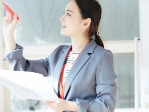 株式会社ウチダ人材開発センタ 講習の運営サポート／未経験歓迎／大江戸線両国駅直結オフィス