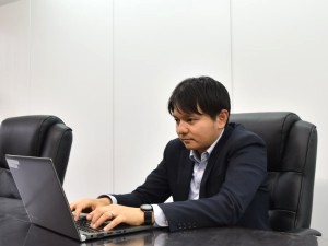 株式会社ベルウェール渋谷 生成AIプロンプトエンジニア／月給35万円以上／年休120日