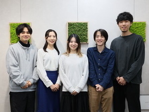株式会社ゼロメディカル WEBディレクター／上場企業グループ／年休125／残業少