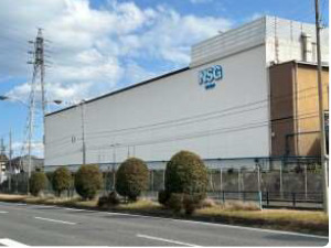 日本板硝子株式会社【プライム市場】 特殊ガラス製造スタッフ／未経験可／賞与約4カ月／原則定時退社