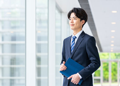 株式会社陽光 給与社保メイン総務人事／東証プライム上場グループ／残業少なめ