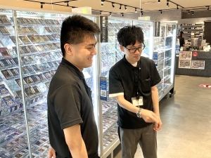 カルチュア・エクスペリエンス株式会社(CCCグループ) トレカ専門店スタッフ／「TSUTAYA」直営／年休125日