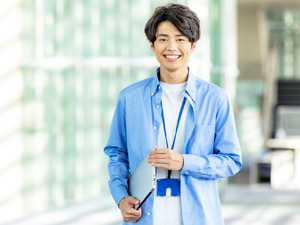 ニューラルマーケティング株式会社(ニューラルグループ) 社内SE・ヘルプデスク／未経験歓迎／一部リモート可／土日祝休