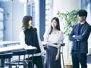 Solvvy株式会社【グロース市場】 事務職／スキルに応じた配属／月給30万円以上／平均残業20h