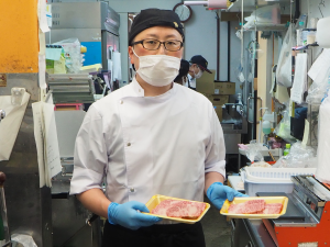 株式会社コーシン 精肉スタッフ／未経験歓迎／月給25万円以上／残業少・連休OK