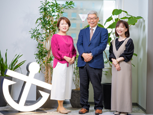 株式会社アンカーネットワークサービス 幅広い業務にも挑戦できる研修・採用担当／年休127日