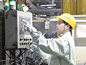 平岡ボデー株式会社 技術系総合職／実務未経験OK／賞与5.4カ月分／年休120日