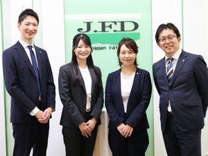 ＪＦＤ司法書士法人(ＪＦＤグループ) 司法書士／受験生歓迎／事務所見学会開催／大阪京都月給35万円