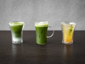 株式会社日影茶屋 老舗ブランドのグラフィックデザイナー／学歴不問／家族手当あり