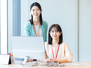 日信商事株式会社 人事総務／未経験歓迎／完全週休2日／定着率100％／退職金有