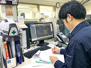 栄光テクニカルサービス株式会社 プラント設備設計／賞与4.2ヶ月分支給／年休125日以上