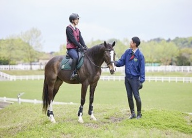 株式会社乗馬クラブクレイン 馬と一緒に働く総合職！選考で乗馬体験ができます!