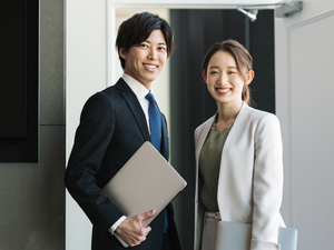 宇部マテリアルズ株式会社(UBE三菱セメントグループ) バックオフィススタッフ／待遇充実／土日祝休／年間休日124日