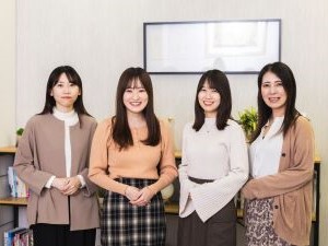 株式会社Ｃｒｅｓｃｅｎｔ ECサイトの運営サポート／未経験歓迎／月給25万円／土日祝休