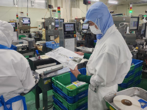 株式会社ファーストフーズ名古屋(ニップングループ（旧：日本製粉株式会社）) 生産管理／未経験歓迎／完全週休2日制／残業少なめ／賞与年2回