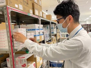 東海教育産業株式会社 薬剤師資格を活かす事務／年休115日／残業少／賞与5カ月分