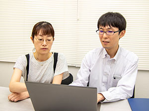 吉田税理士事務所 会計事務・税理士補助／残業ほぼナシ／年間休日120日以上