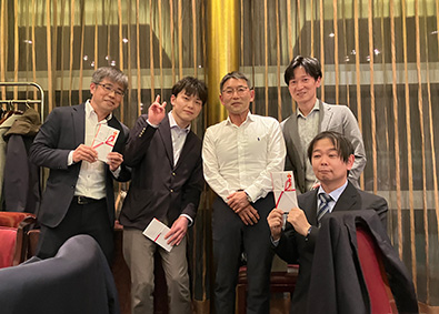 マーベラスビューティージャパン株式会社 サービスエンジニア／月33万～66万／年休125日／土日祝休