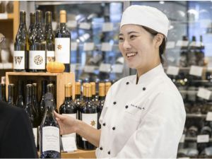 株式会社ウェルカム DEAN & DELUCAの食品販売職／月8日～10日休み