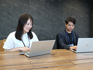 株式会社アイケンジャパン 人事総務／採用担当／業界未経験歓迎／土日祝休／手当充実