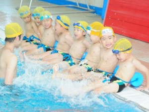 株式会社ナイス・スポーツ 水泳インストラクター／未経験歓迎／賞与2回／完休2日／連休可