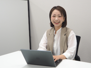 株式会社エクシードジャパン 事務（採用・一般事務など）／残業月10h以下／年休129日
