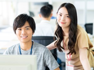 株式会社ルサルカ ライブ配信企業の総務職／未経験歓迎／年休130日／服装自由