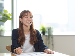 株式会社アメイズプラス ECモールの販促企画・運営・WEBサイト運営／年休126日
