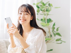 ＳｏｃｉｏＦｕｔｕｒｅ株式会社 運営サポート／未経験歓迎／完休2日／月給26万円～／服装自由