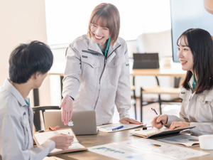 株式会社ジョブズコンストラクション CADオペレーター／月給23万円～50万円／年休最大130日