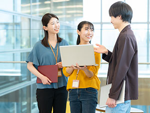株式会社エミネント ITエンジニア／未経験スタートOK／土日祝休み／賞与年2回