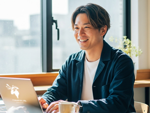 株式会社タイタン・アート デザイン会社の企画営業／業界経験者も大歓迎／賞与年2回