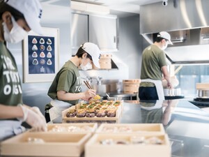 ＲＩＣＥ　ＲＥＰＵＢＬＩＣ株式会社 店舗スタッフ／未経験歓迎／年間休日120日／残業月10h以下