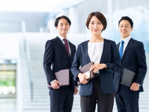 株式会社アスモフードサービス(アスモグループ) エリアマネージャー候補／未経験歓迎／月給30万円～／土日祝休