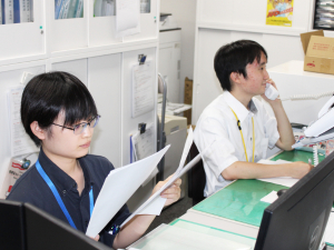 医療法人社団哺育会　浅草病院(上尾中央医科グループ（AMG）) 総務事務／未経験歓迎／資格不要／年間休日120日／正社員